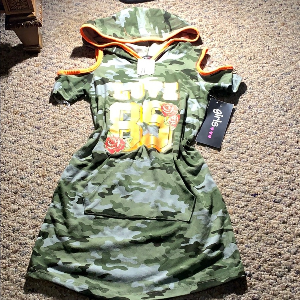 Girls Love 85 Hoodies onesies